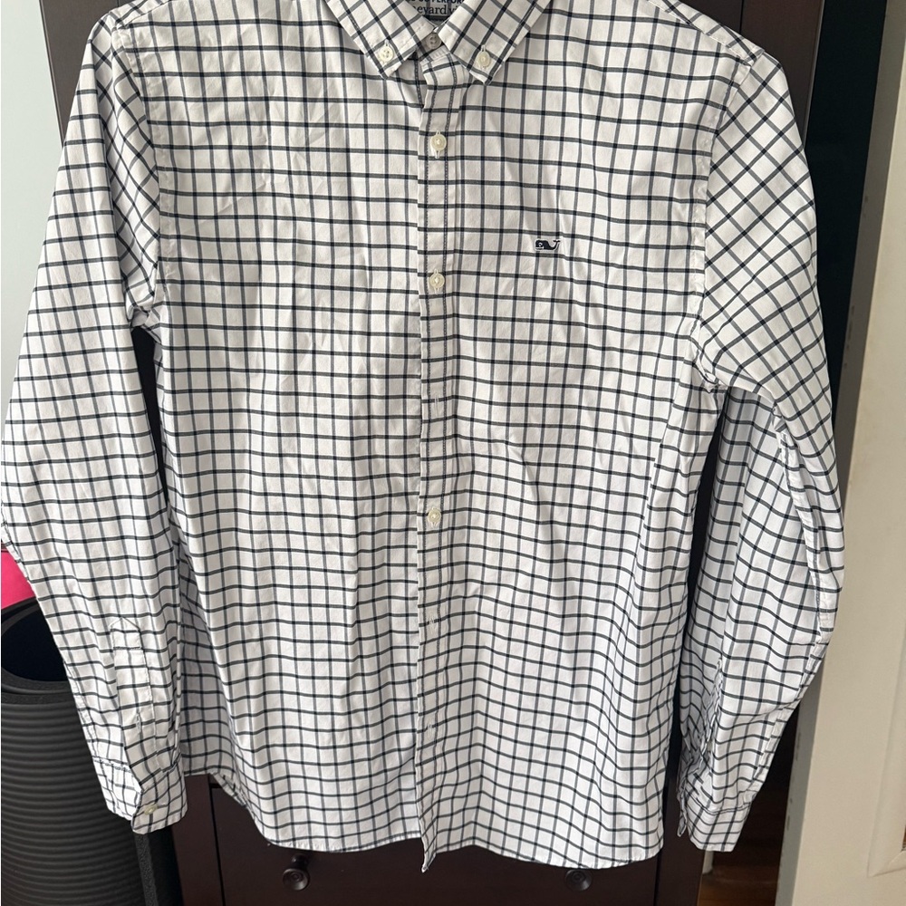 Vineyard Vines boys xl (18) window pane white blue shirt on the go performance